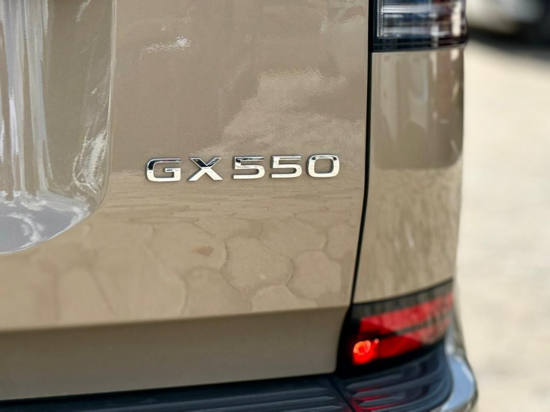 Lexus GX 550 2024 (3)