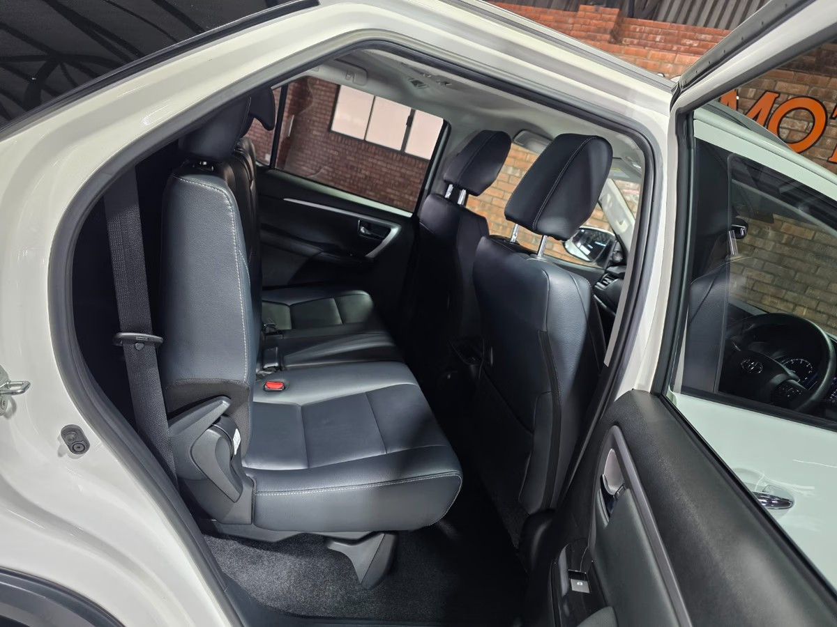 Toyota Fortuner 2025 (6)