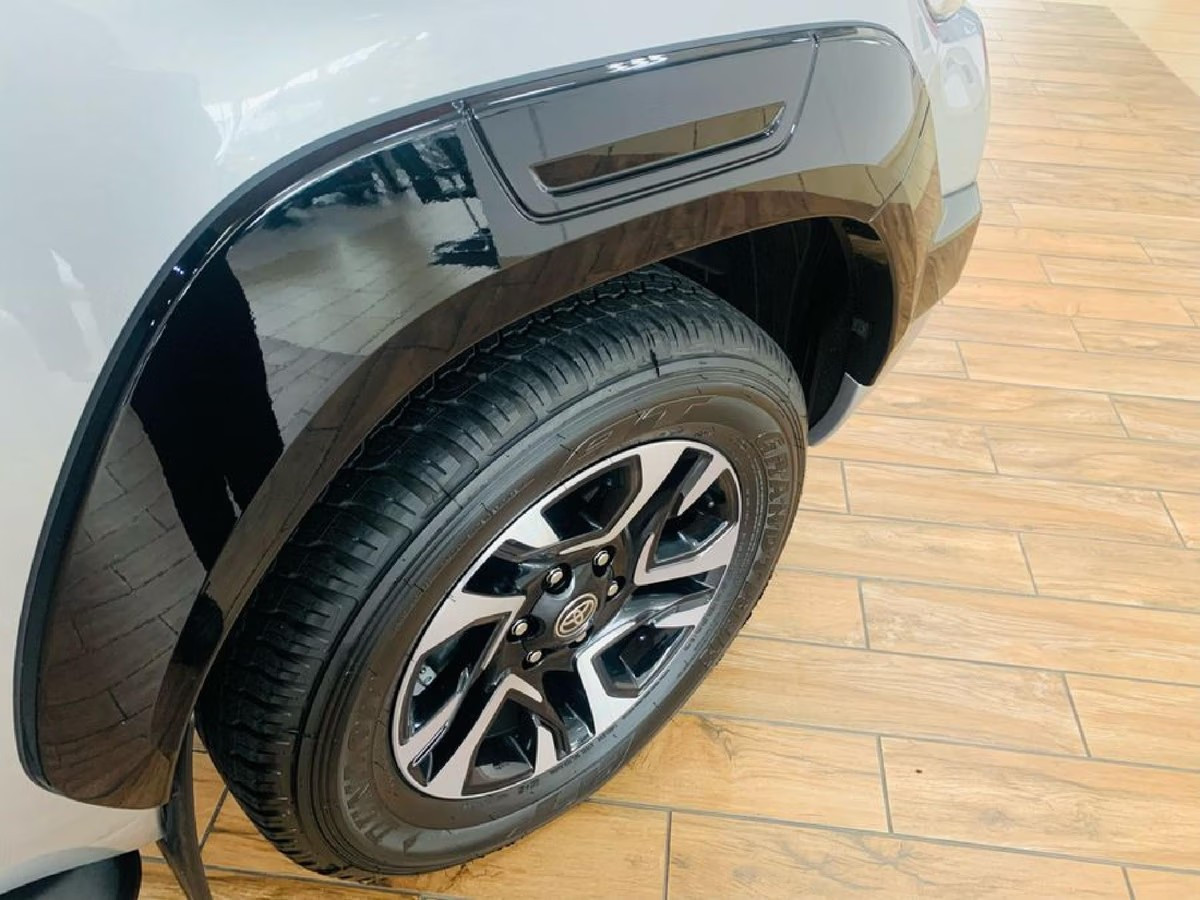 Toyota Hilux 2026 (10)