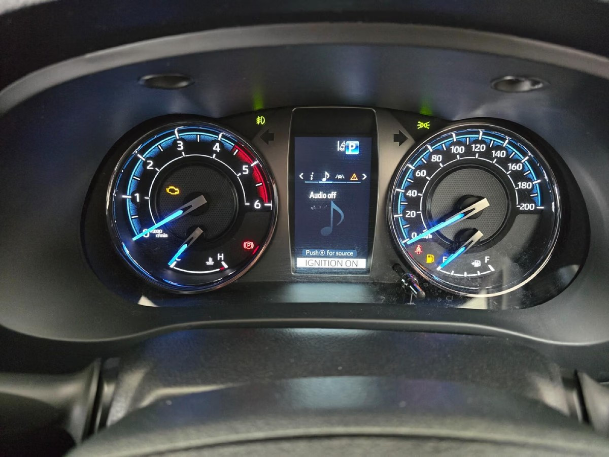 Toyota Hilux 2026 (5)