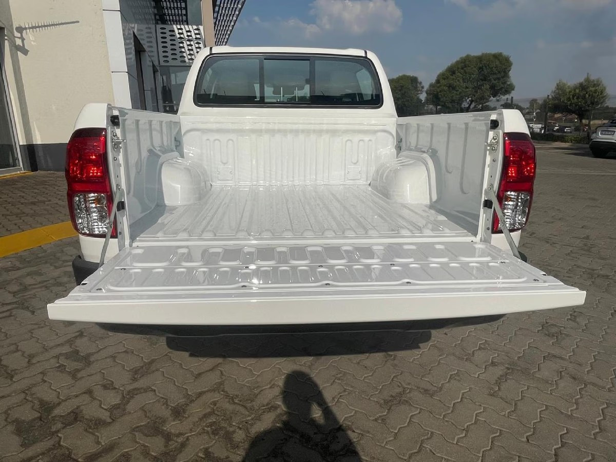 Toyota Hilux 2026 (3)