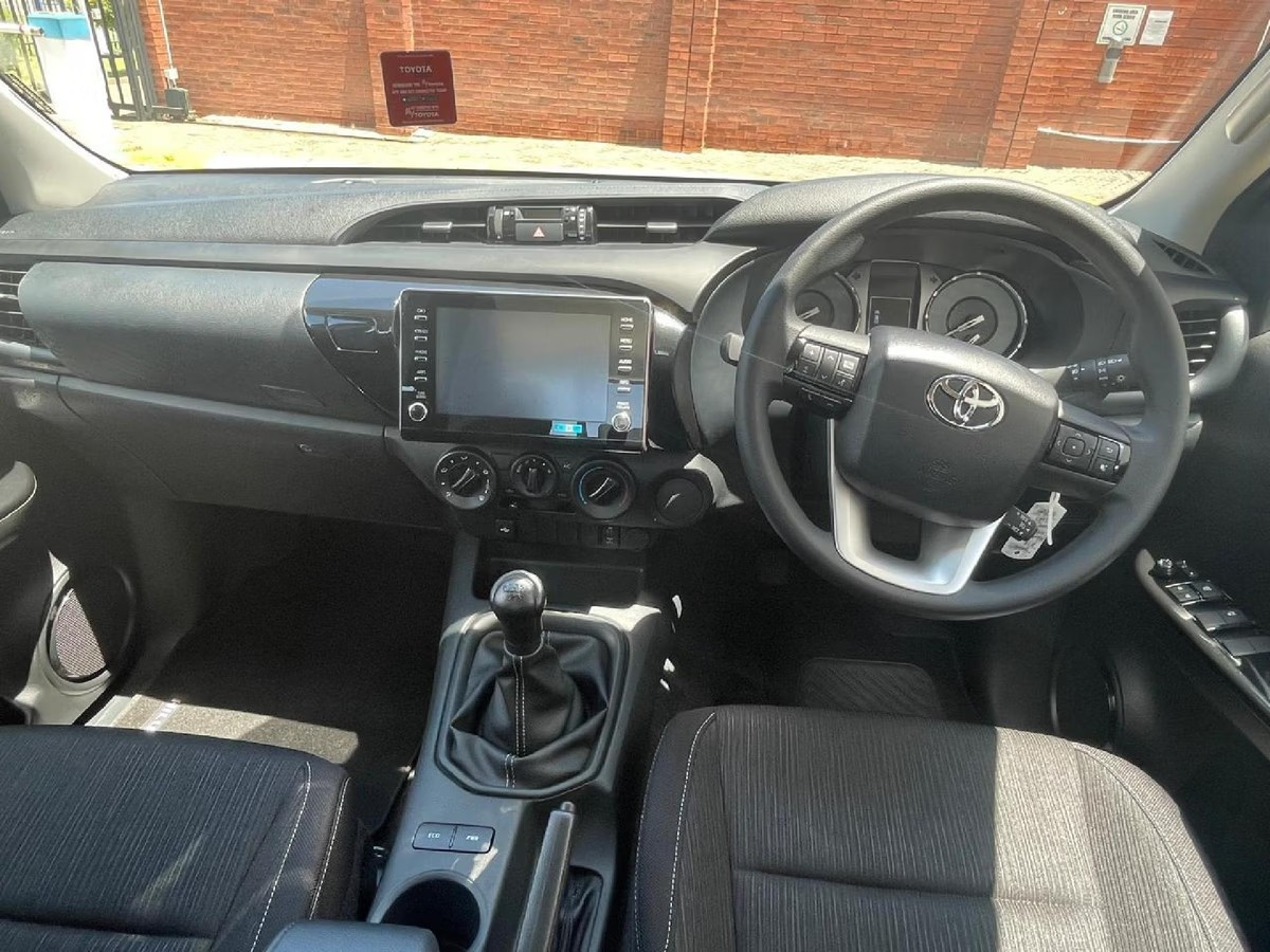 Toyota Hilux 2026 (5)