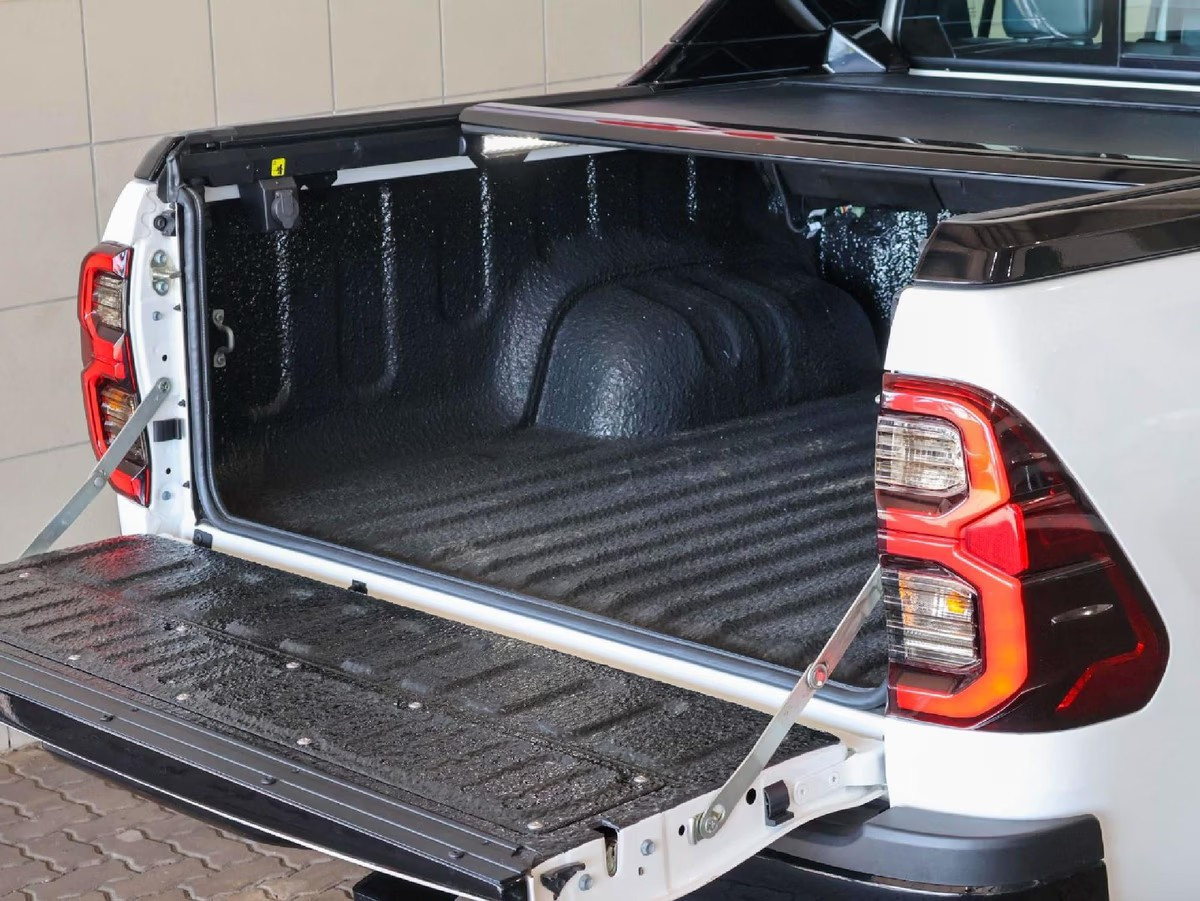Toyota Hilux 2026 (2)