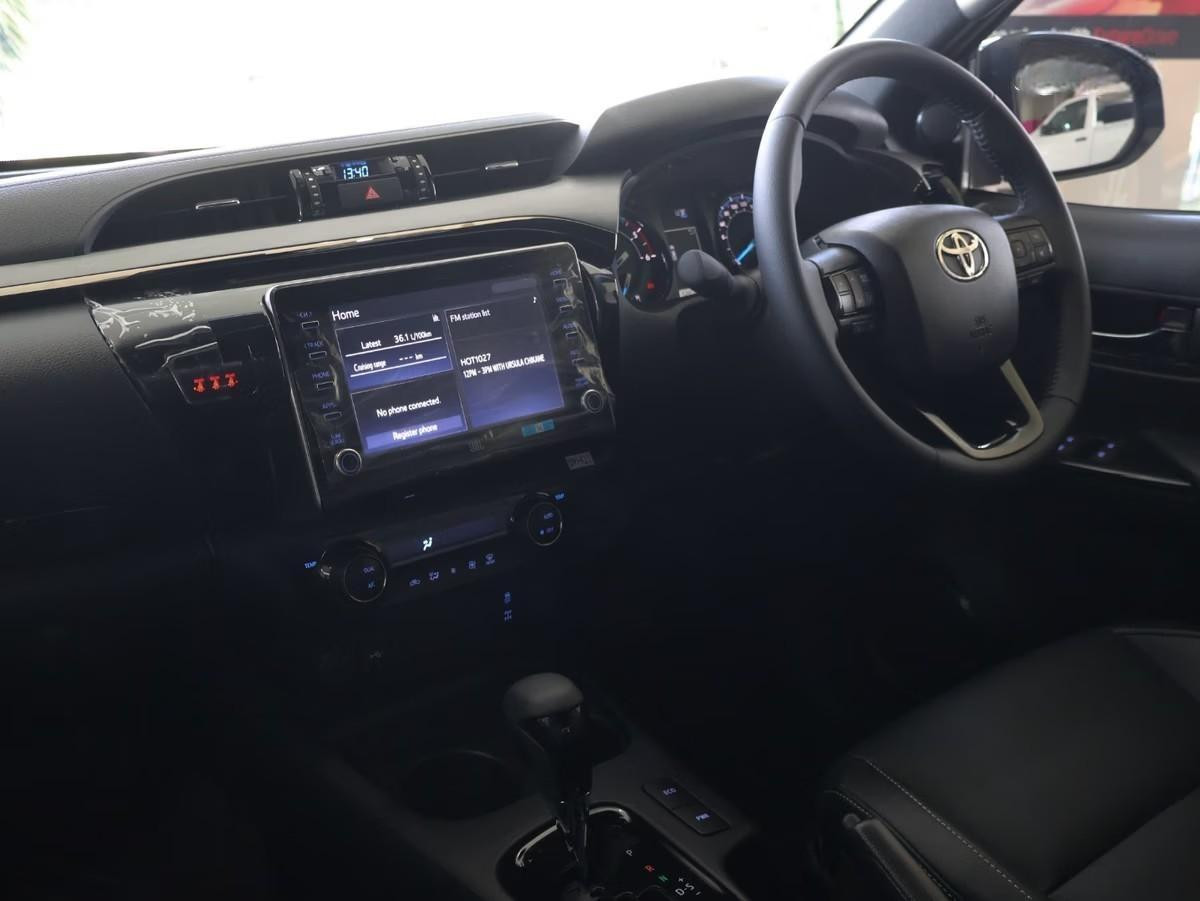Toyota Hilux 2026 (4)