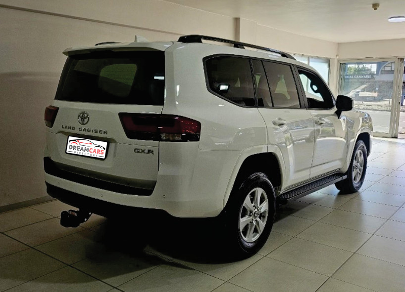 Toyota Land Cruiser 300 2026 (4)