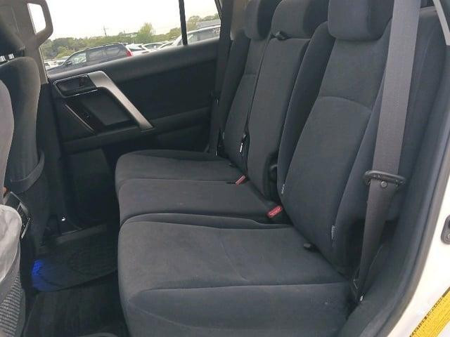 Toyota Land Cruiser Prado 2015 (9)