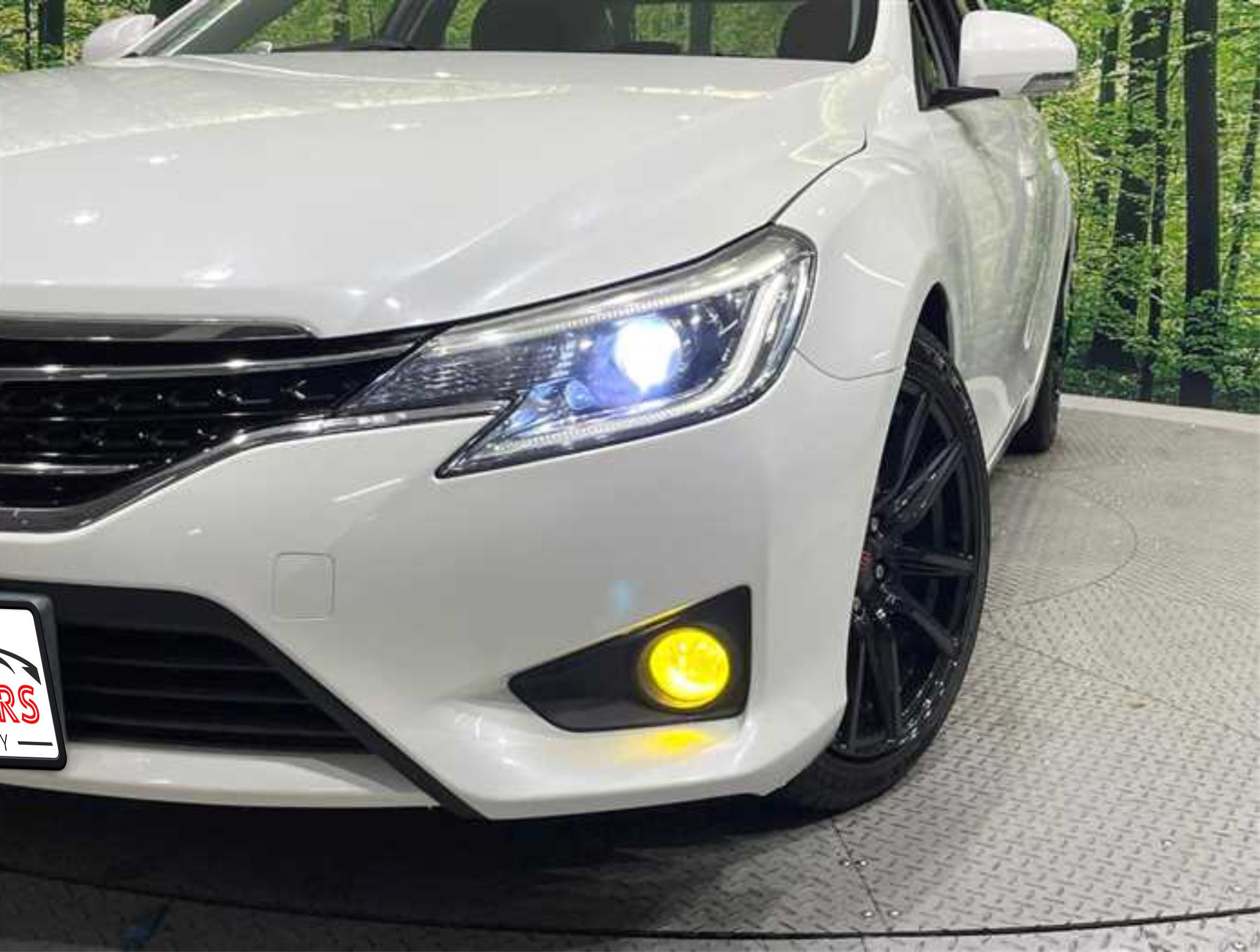 Toyota Mark X 2015 (2)