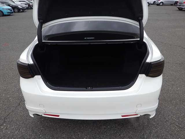 Toyota Mark X 2011 (5)