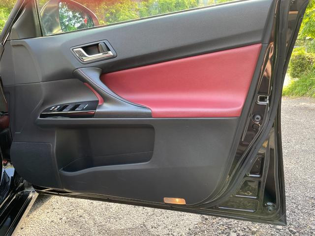 Toyota Mark X 2017 (7)