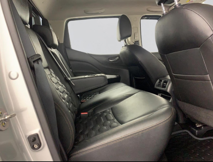 Nissan Navara 2022 (10)