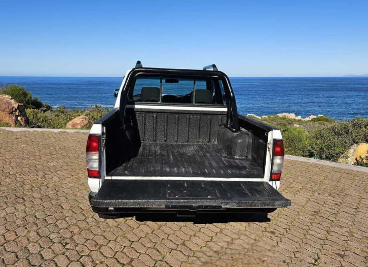 Nissan NP300 2019 (10)