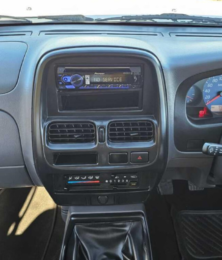 Nissan NP300 2019 (7)