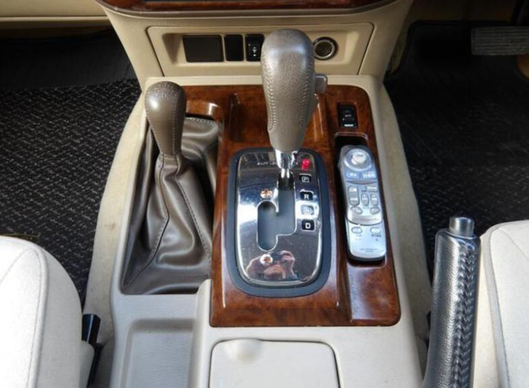 Nissan Safari 2003 (10)