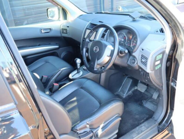 Nissan X-Trail 2009 (4)