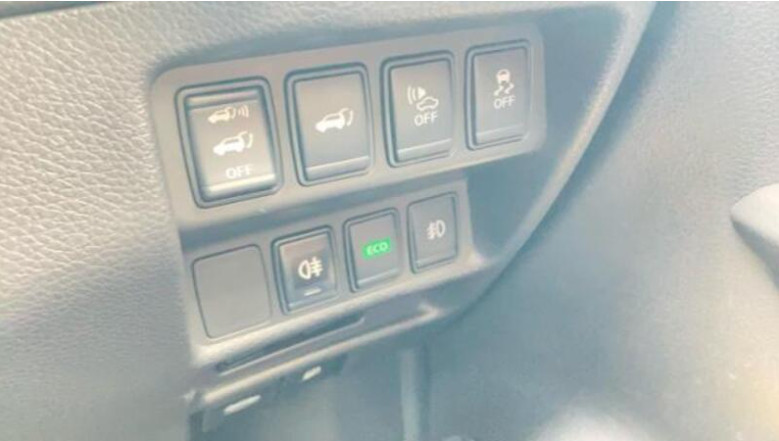 Nissan X-Trail 2015 (6)