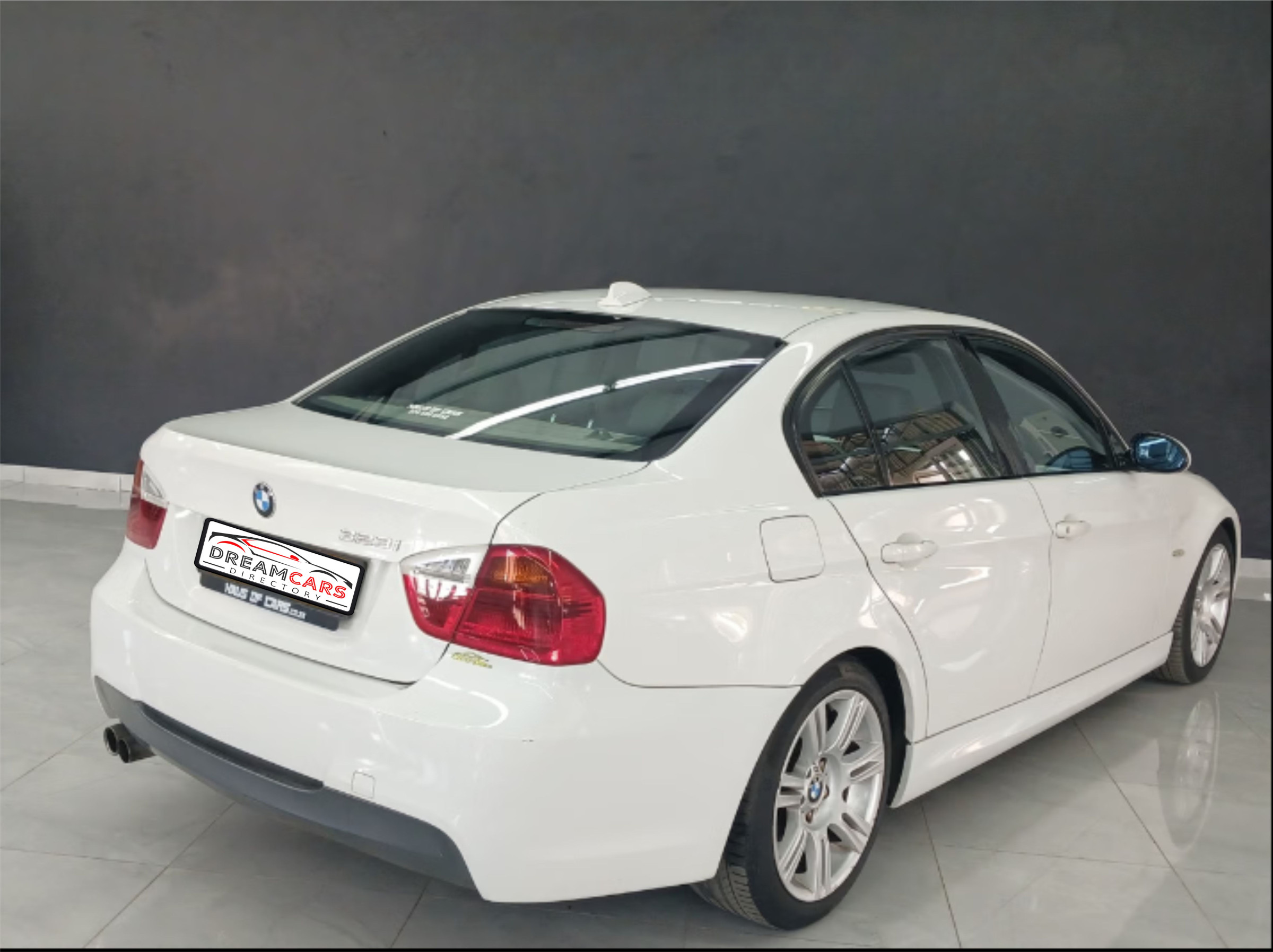 BMW 323i 2008 (3)