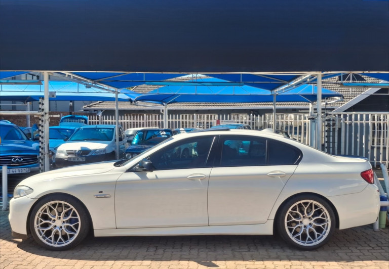 BMW 530d 2010 (3)
