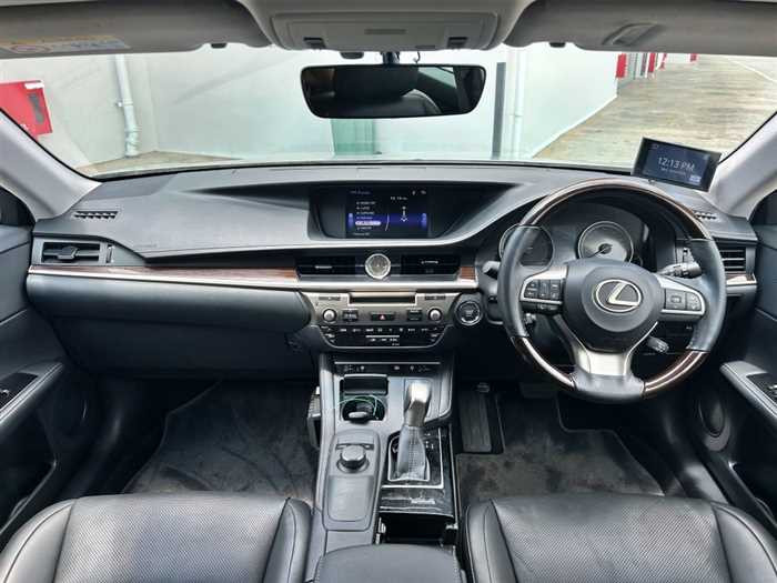 Lexus ES 250 2016 (8)