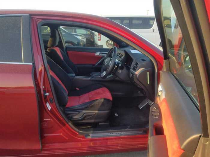 Lexus CT 200h 2012 (6)