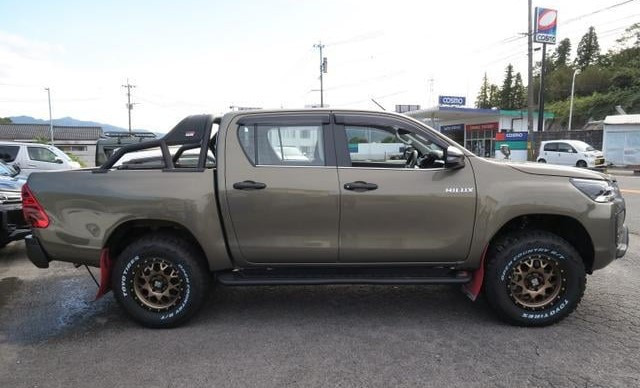 Toyota Hilux 2021 (2)
