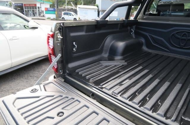 Toyota Hilux 2021 (4)