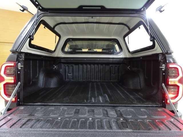 Toyota Hilux 2022 (6)
