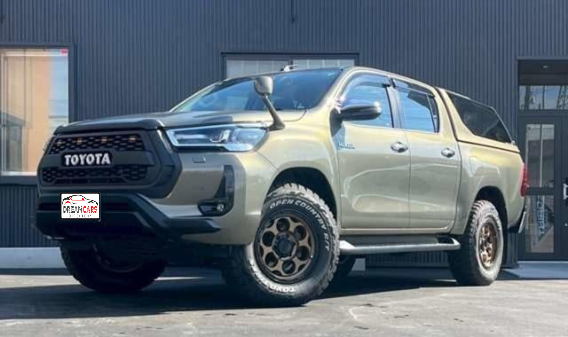 Toyota Hilux 2023 (9)