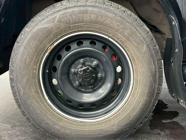 Toyota Hilux 2022 (5)
