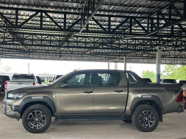 Toyota Hilux 2020 (8)