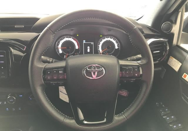 Toyota Hilux 2020 (7)