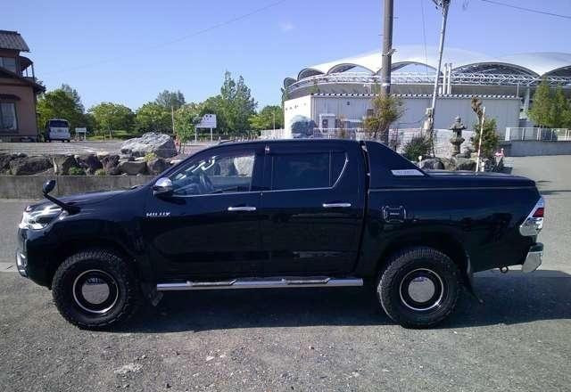Toyota Hilux 2021 (2)