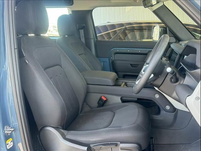 Land Rover Defender 90 2021 (6)