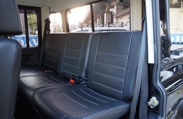 Land Rover Defender 110 2002 (6)