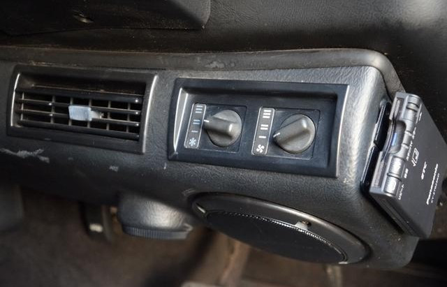 Land Rover Defender 110 2002 (10)