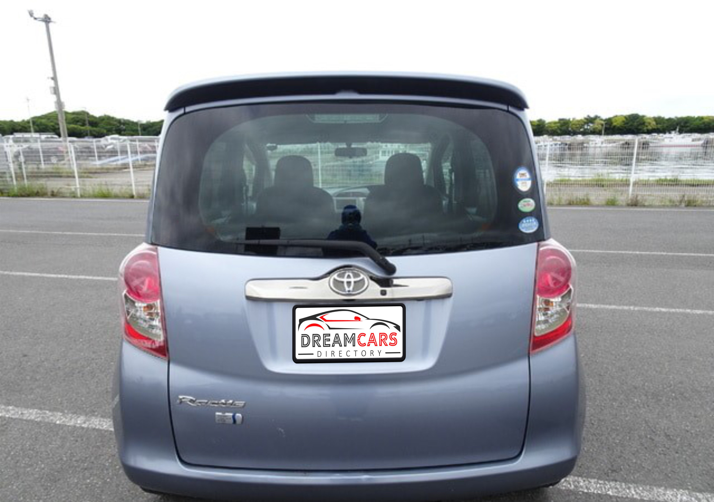 Toyota Ractis 2005 (3)