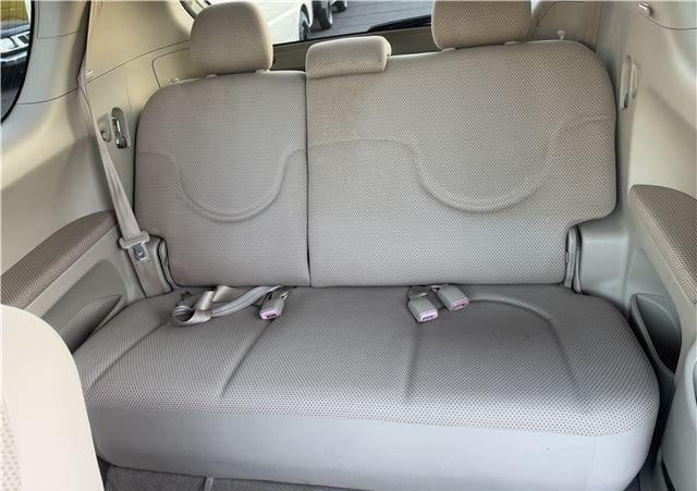 Toyota Porte 2006 (9)