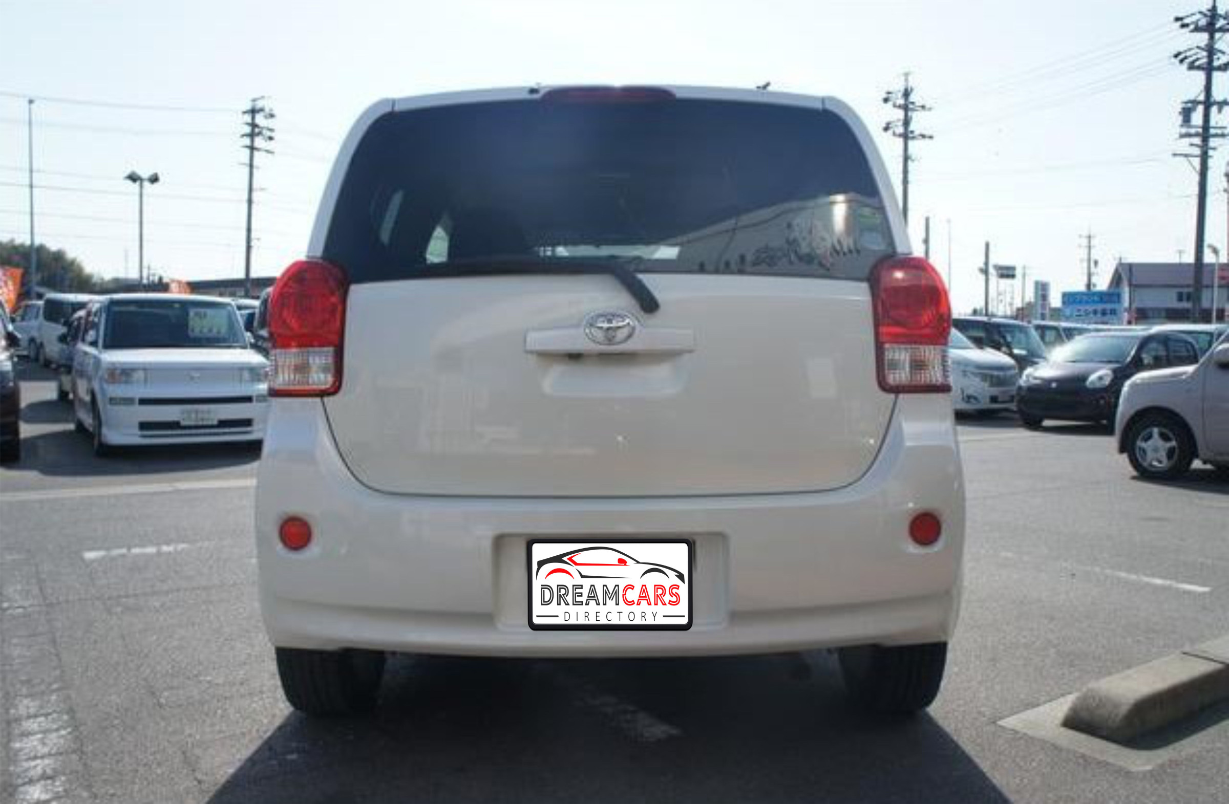 Toyota Porte 2013 (3)