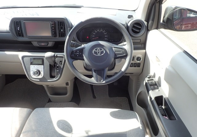 Toyota Passo 2016 (5)