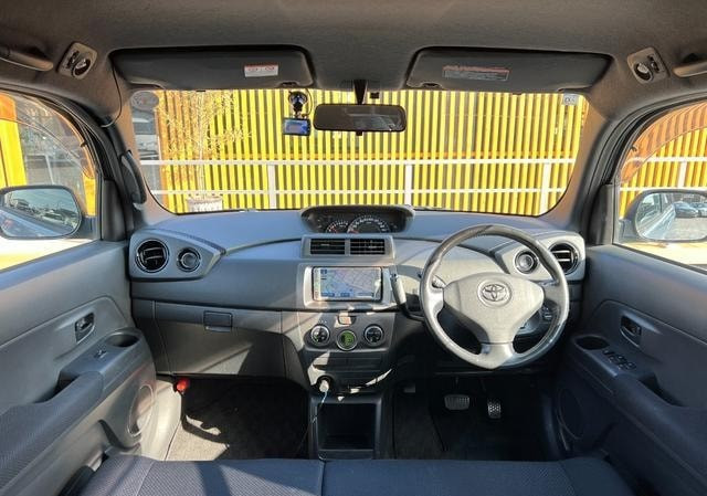 Toyota bB 2006 (6)
