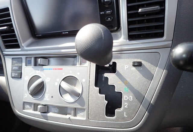 Toyota Raum 2005 (8)