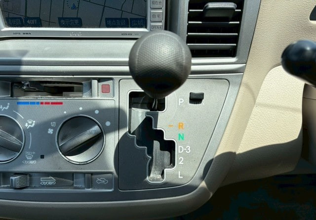 Toyota Raum 2006 (8)