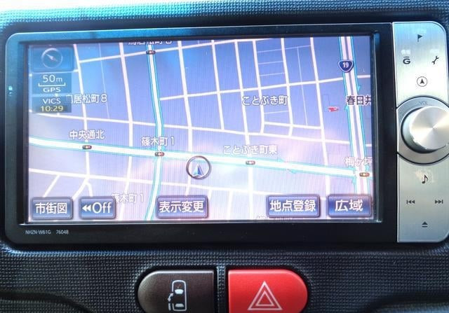 Toyota Spade 2016 (6)