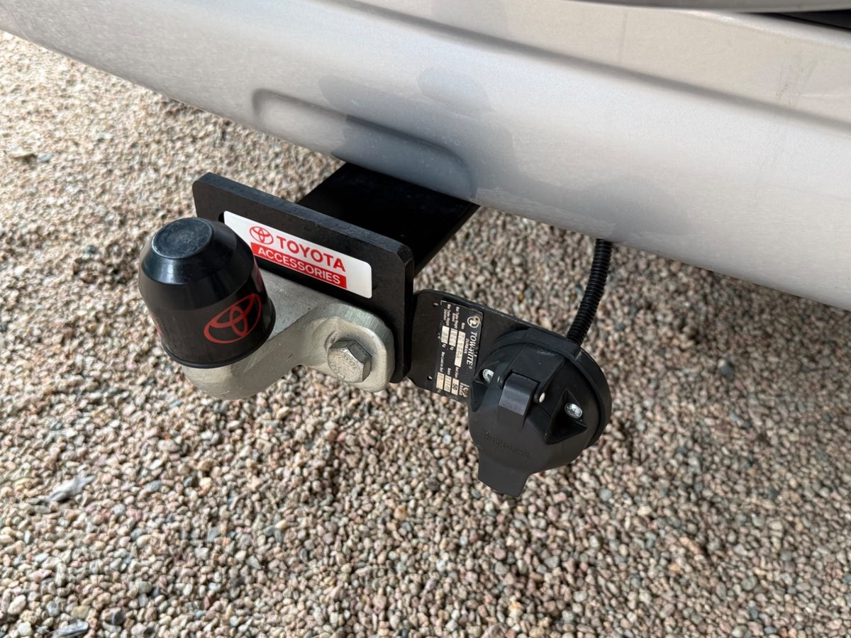 Toyota Land Cruiser Prado 2010 (10)