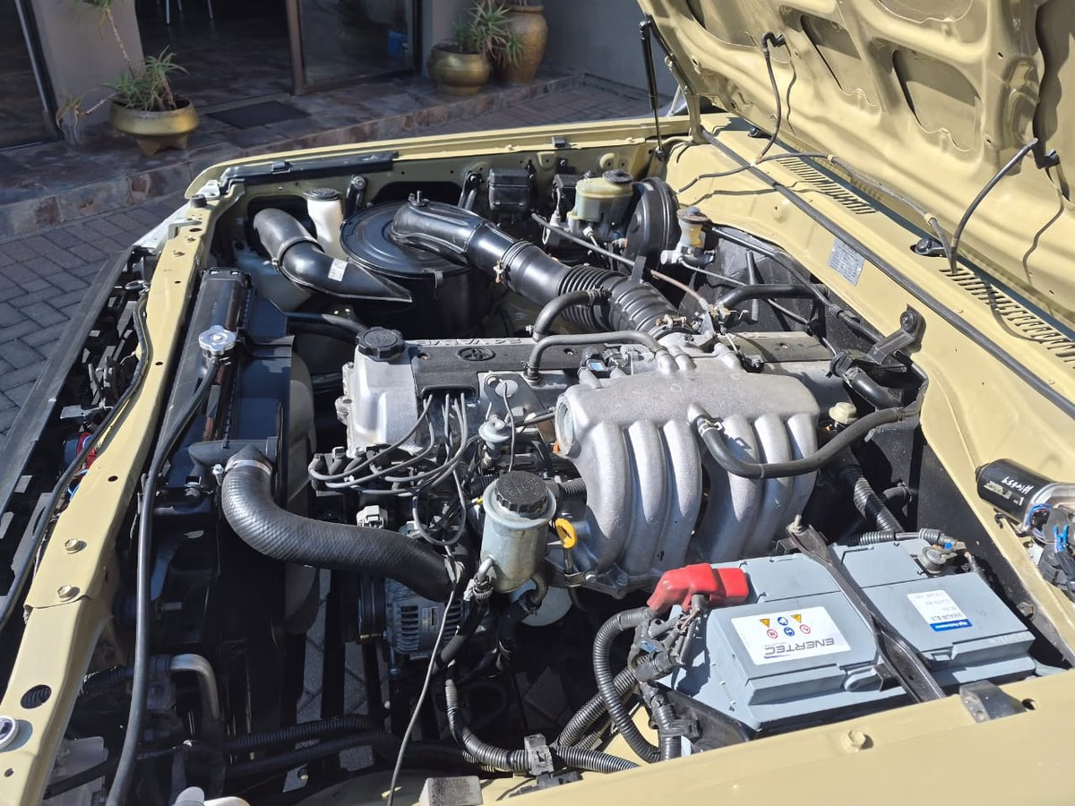 Toyota Land Cruiser 79 2008 (4)