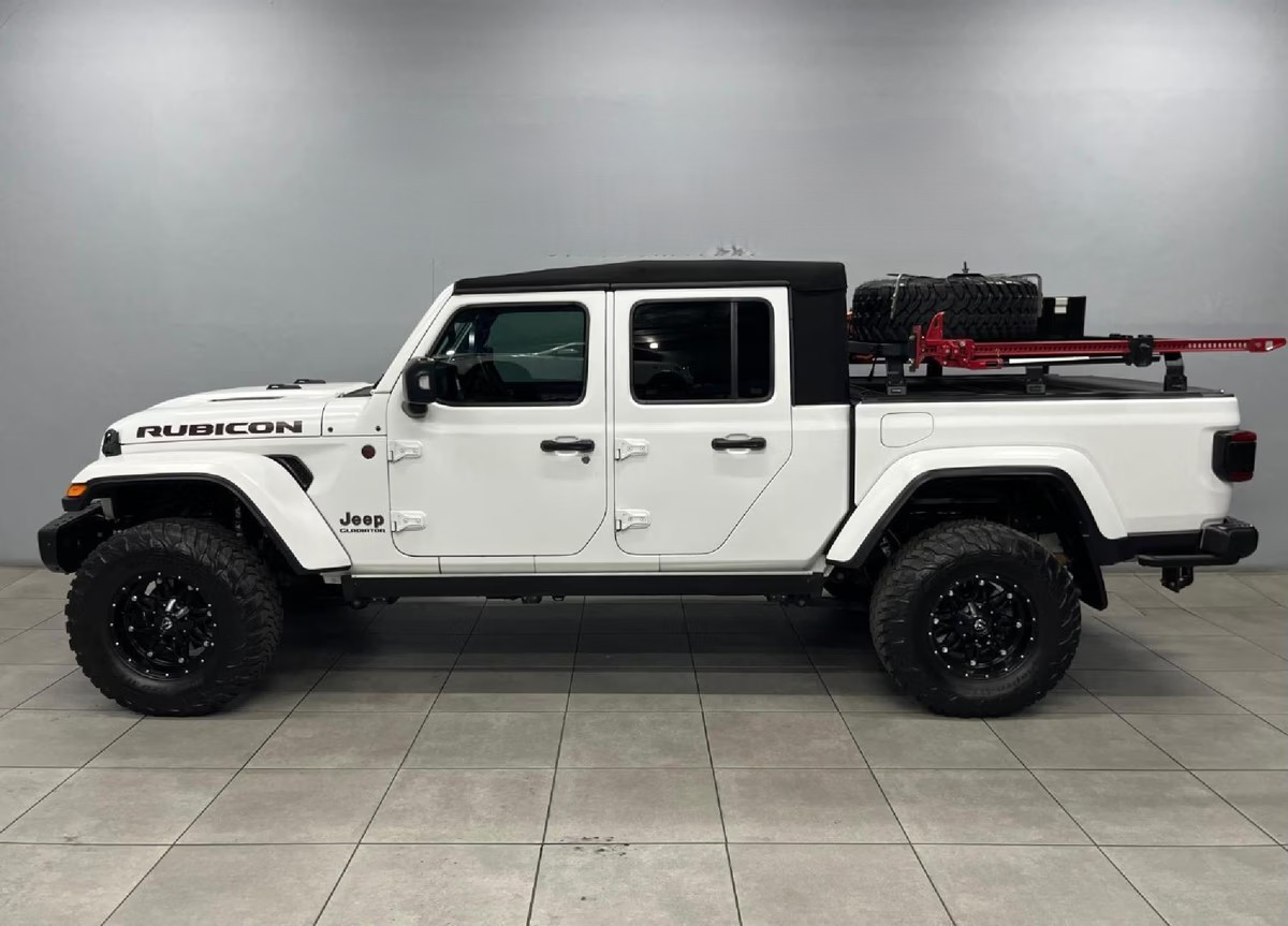 Jeep Gladiator 2023 (2)