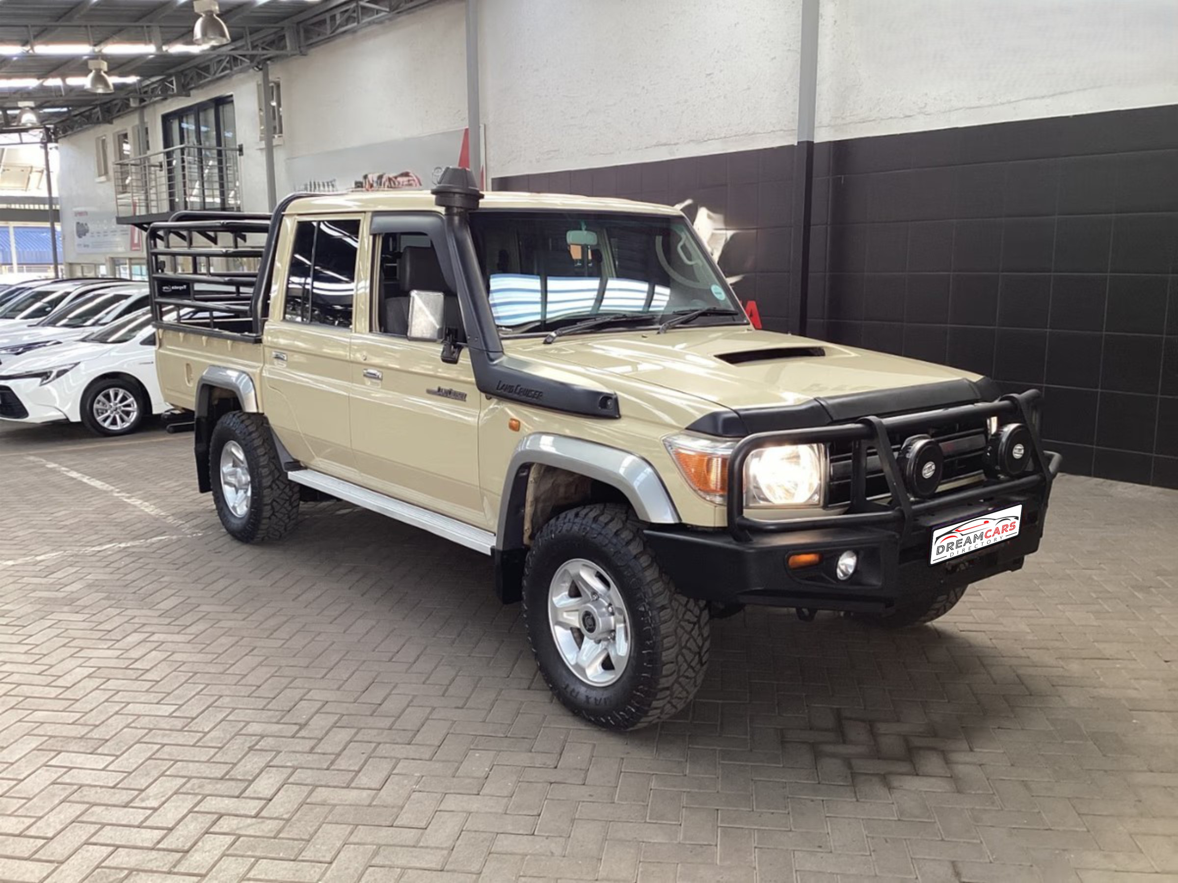 Toyota Land Cruiser 79 2016