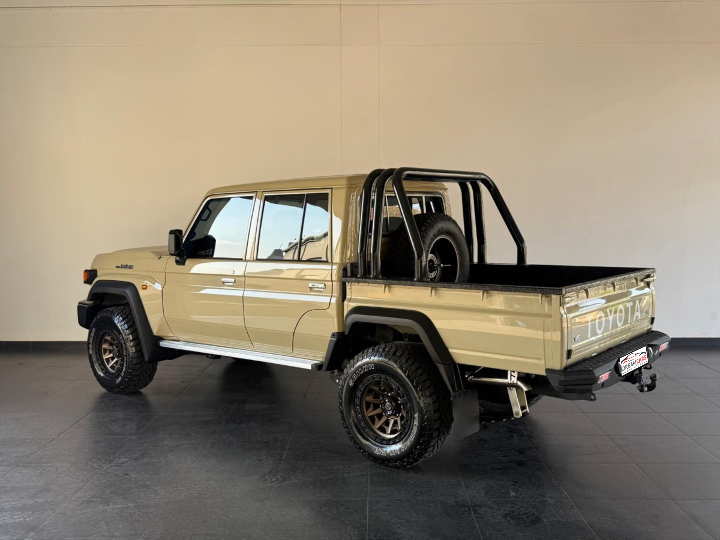 Toyota Land Cruiser 79 2026 (2)
