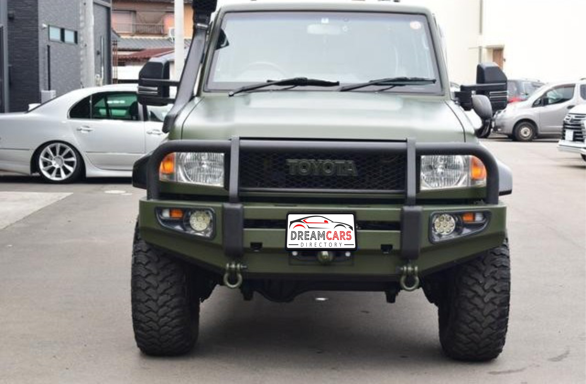 Toyota Land Cruiser 79 2015 (2)